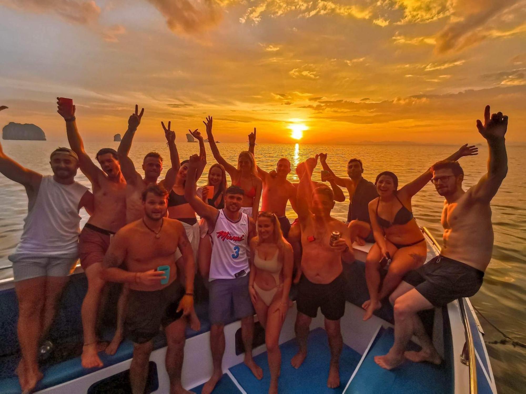Sleeper Hostel Ao Nang Ngoại thất bức ảnh